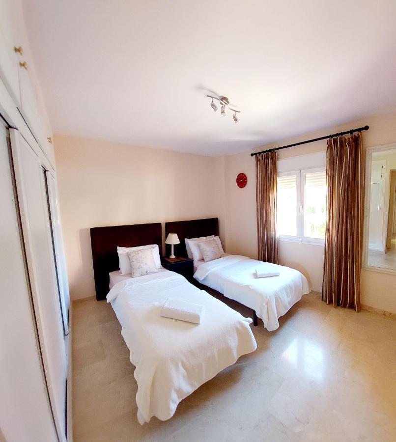 Luxurious Apartment 2 Bedroom 2 Bathroom Near Beach Malaga Exterior photo